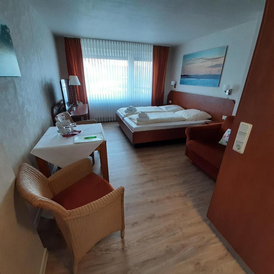 Hotel Zwei Linden - Links Der Elbe - Niedersachsen Balje ภายนอก รูปภาพ