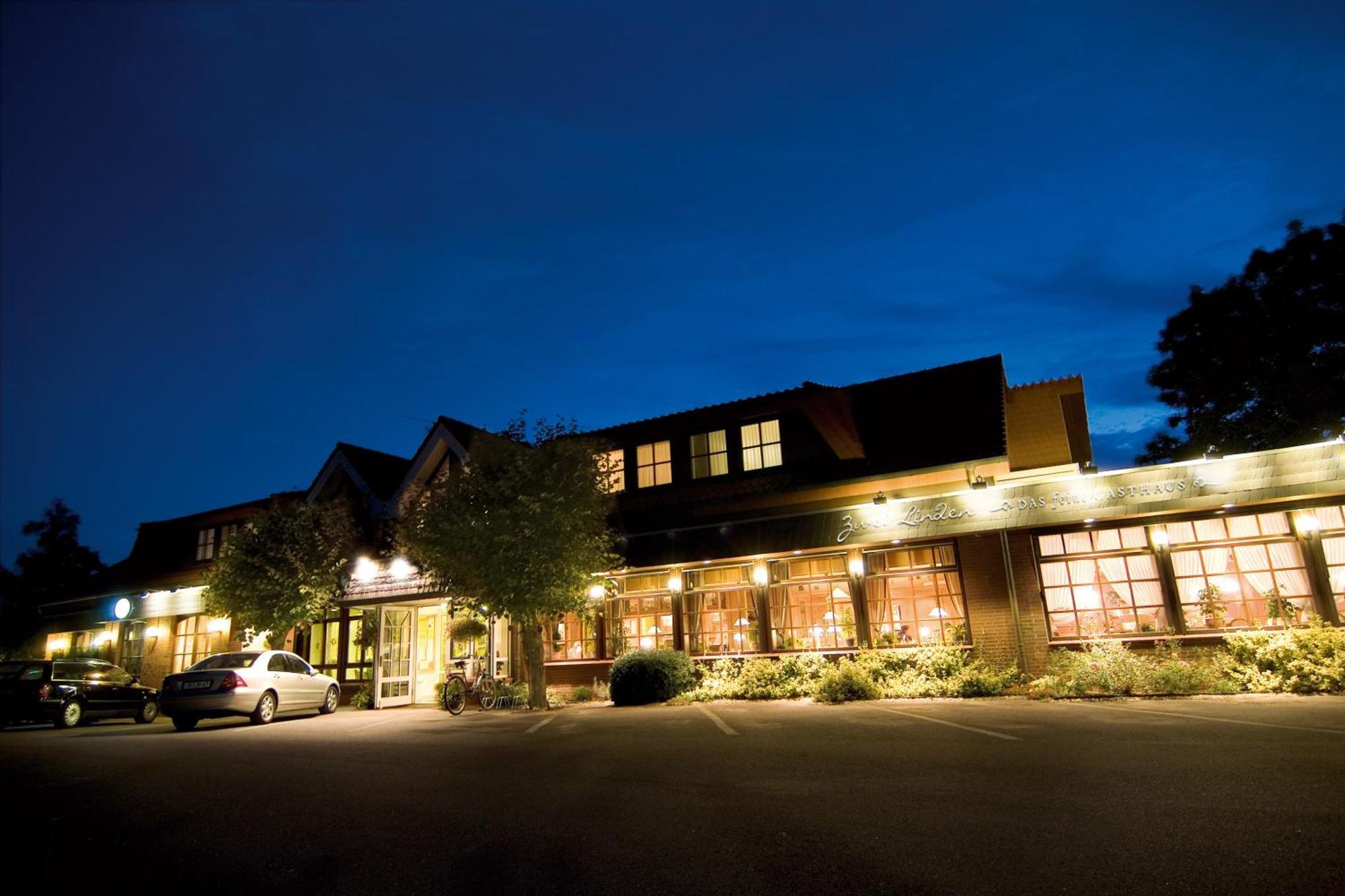 Hotel Zwei Linden - Links Der Elbe - Niedersachsen Balje ภายนอก รูปภาพ
