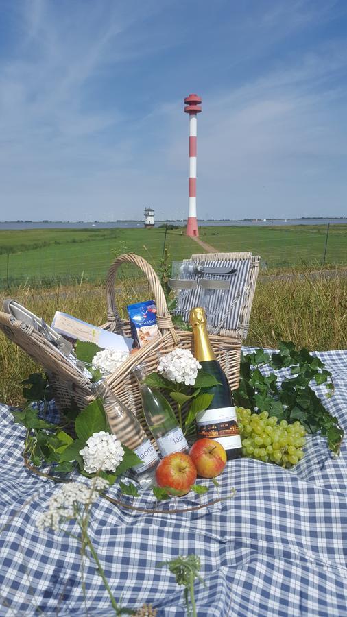 Hotel Zwei Linden - Links Der Elbe - Niedersachsen Balje ภายนอก รูปภาพ